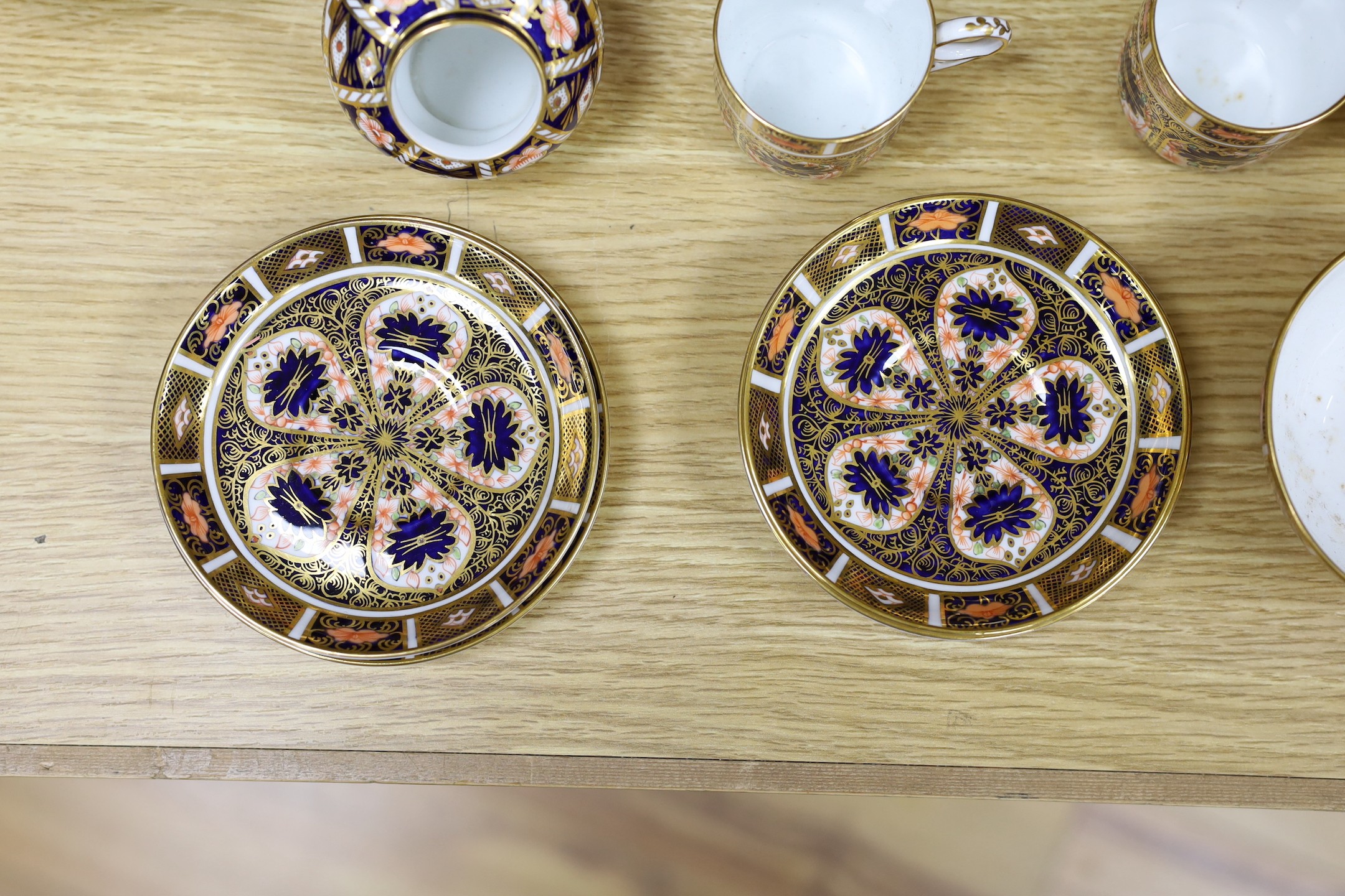 A quantity of Royal Crown Derby Imari pattern porcelain tea / dinner wares